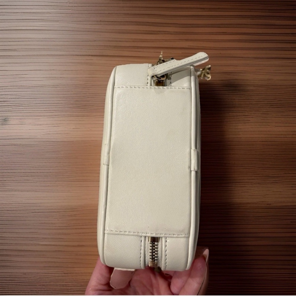 CHANEL White Lambskin CC Mania Camera Bag - Picture 6 of 9